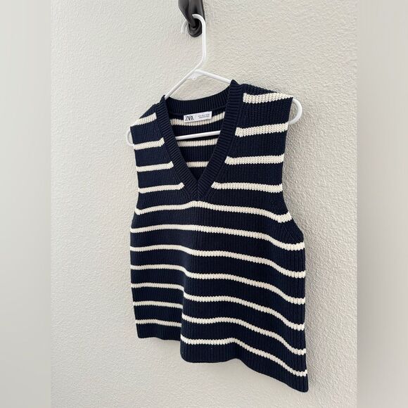 Zara Striped Sweater Vest in Navy and White - Picture 4 of 9